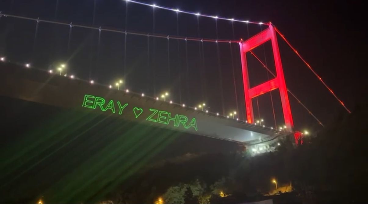 Köprüye Lazerle İsim Yazdırma